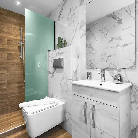 Denizen Penthouse, Nilie Hospitality Mgmt * Салоніки