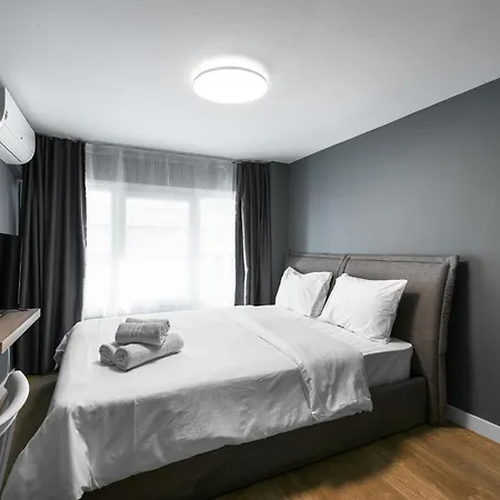 Апартаменти Denizen Penthouse, Nilie Hospitality Mgmt