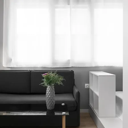 Апартаменти Denizen Penthouse, Nilie Hospitality Mgmt *