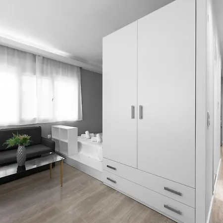 Апартаменти Denizen Penthouse, Nilie Hospitality Mgmt
