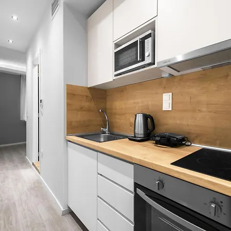 Апартаменти Denizen Penthouse, Nilie Hospitality Mgmt *