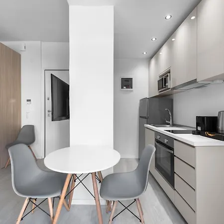 Denizen Penthouse, Nilie Hospitality Mgmt Apartamento